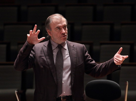 瓦莱里·捷杰耶夫